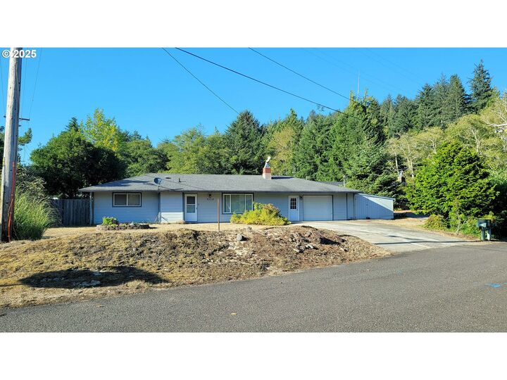 Property Photo:  3110 Munsel Lake Rd  OR 97439 