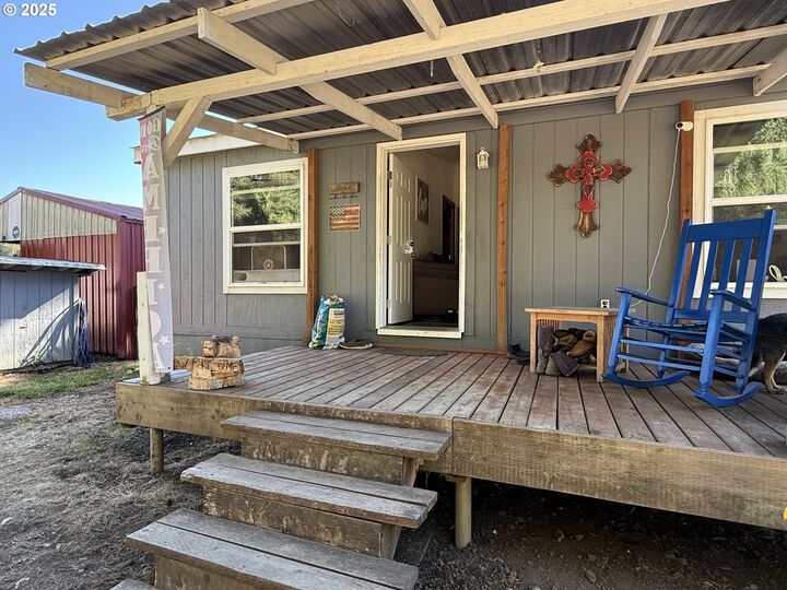 Property Photo:  27995 Andy Riggs Rd  OR 97347 