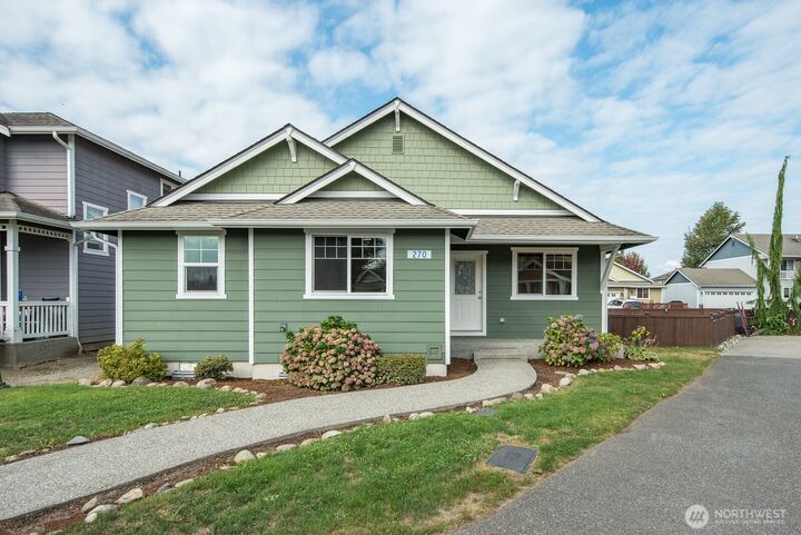 Property Photo: 270 Lewis Place WA 98284