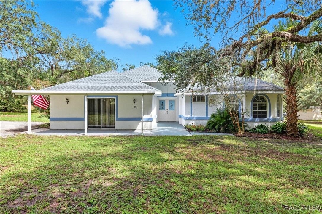 Property Photo: 4355 W Justice Court FL 34446