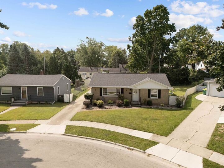 Property Photo:  1220 Loch Drive  WI 54303 