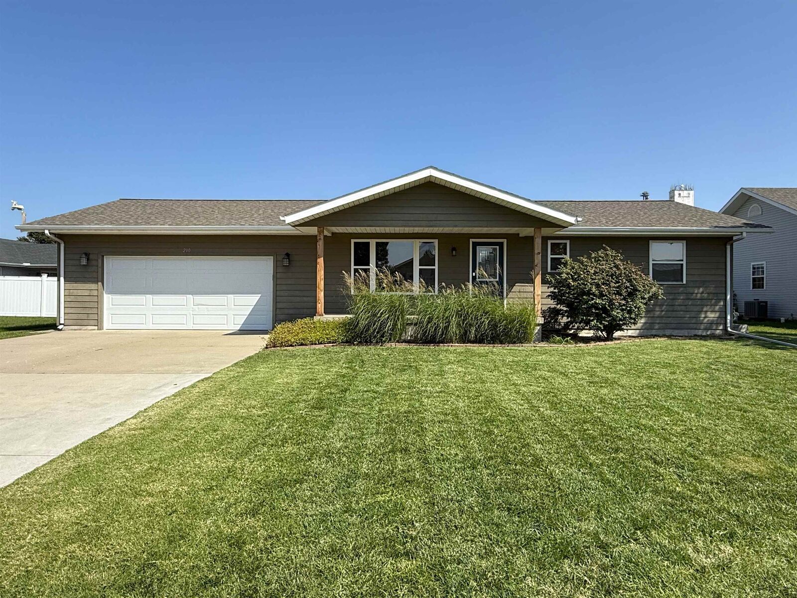 Property Photo: 210 Westview Street KS 67443
