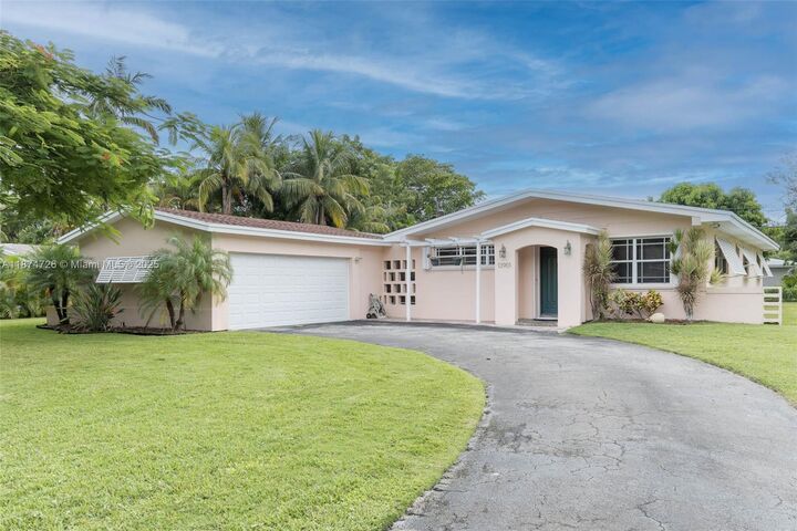 13901 SW 78th Pl  Palmetto Bay FL 33158 photo