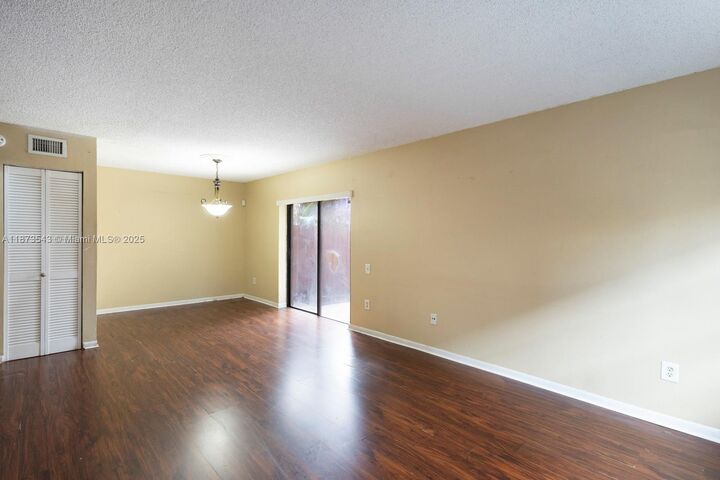 Property Photo: 6924 SW 114th Pl H56 FL 33173