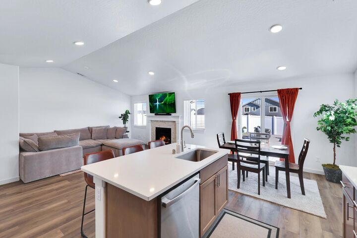 Property Photo:  1414 W 68th Ave  WA 99224 