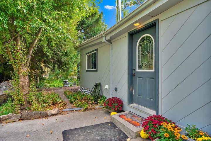 Property Photo:  7501 N Orchard Prairie Rd  WA 99217 