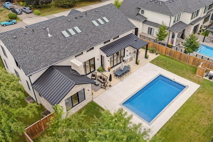 Property Photo:  234 Walby Drive  ON L6L 4E5 