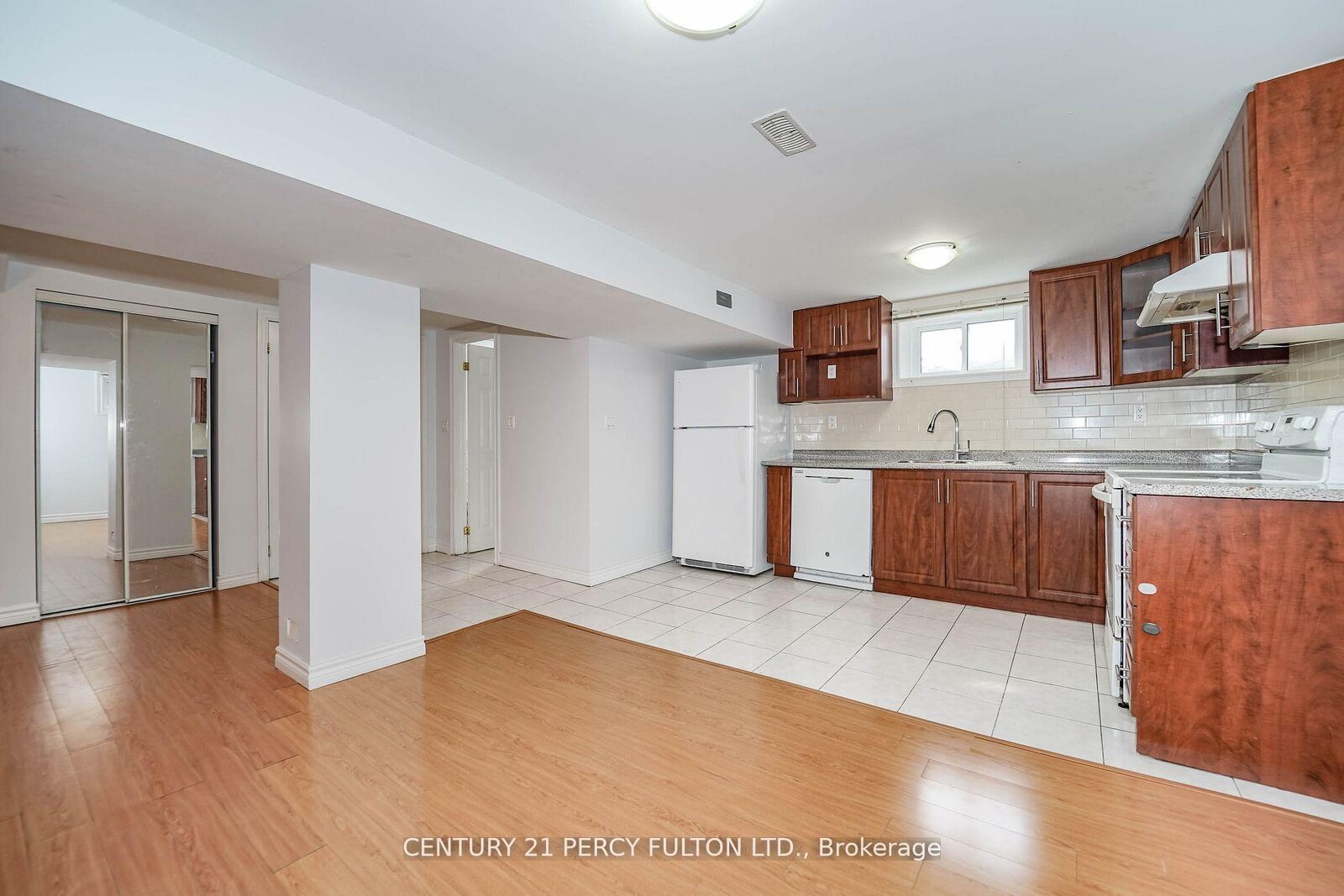 Property Photo:  72 Lynvalley Crescent Bsmt  ON M1R 2V4 
