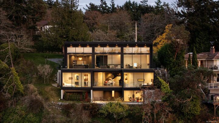 Property Photo:  2701 Sea View Rd  BC V8N 1K7 