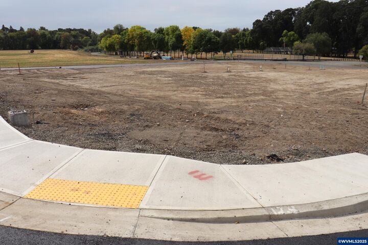 Property Photo:  Lot 1 Block 6 W Grant St  OR 97111 