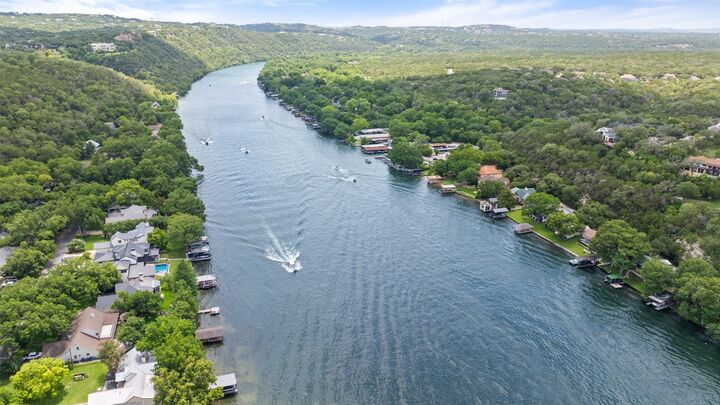 Property Photo: 3201 Rivercrest Drive TX 78746