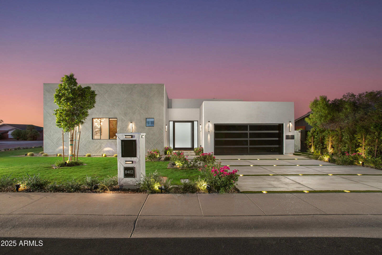 Property Photo: 8402 E Heatherbrae Drive AZ 85251