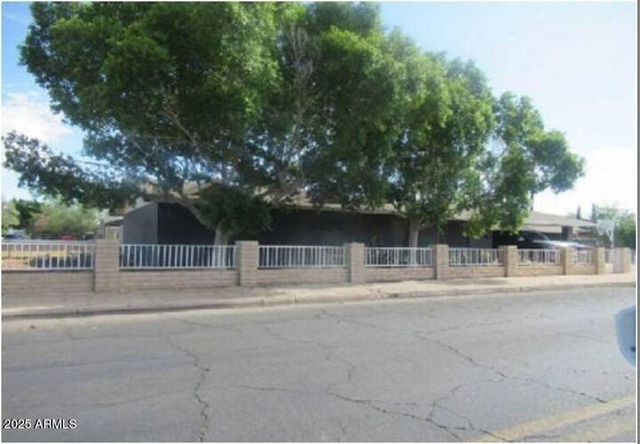Property Photo:  68 W 10th Avenue  AZ 85210 