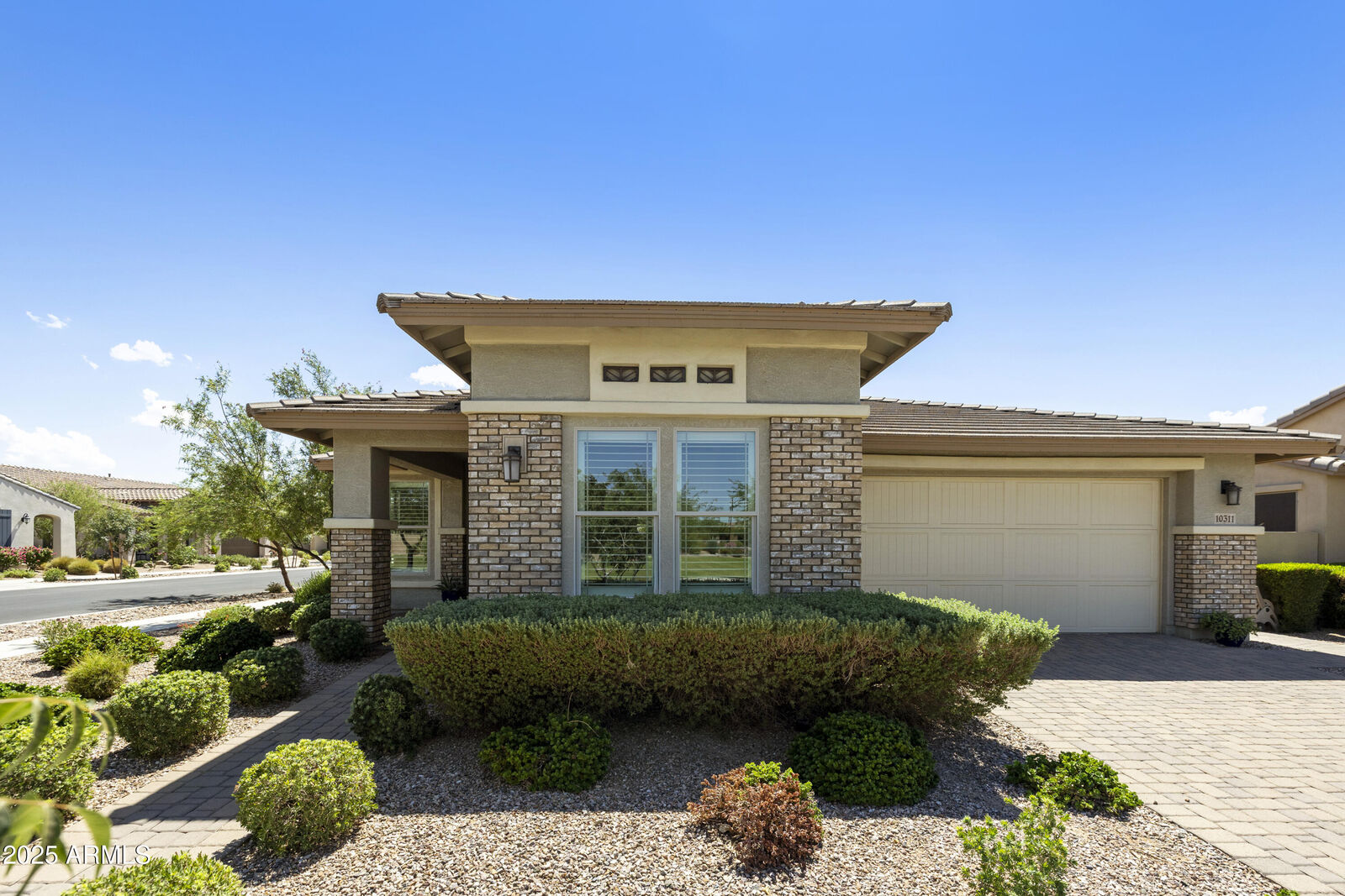 Property Photo: 10311 E Thunderbolt Avenue AZ 85212