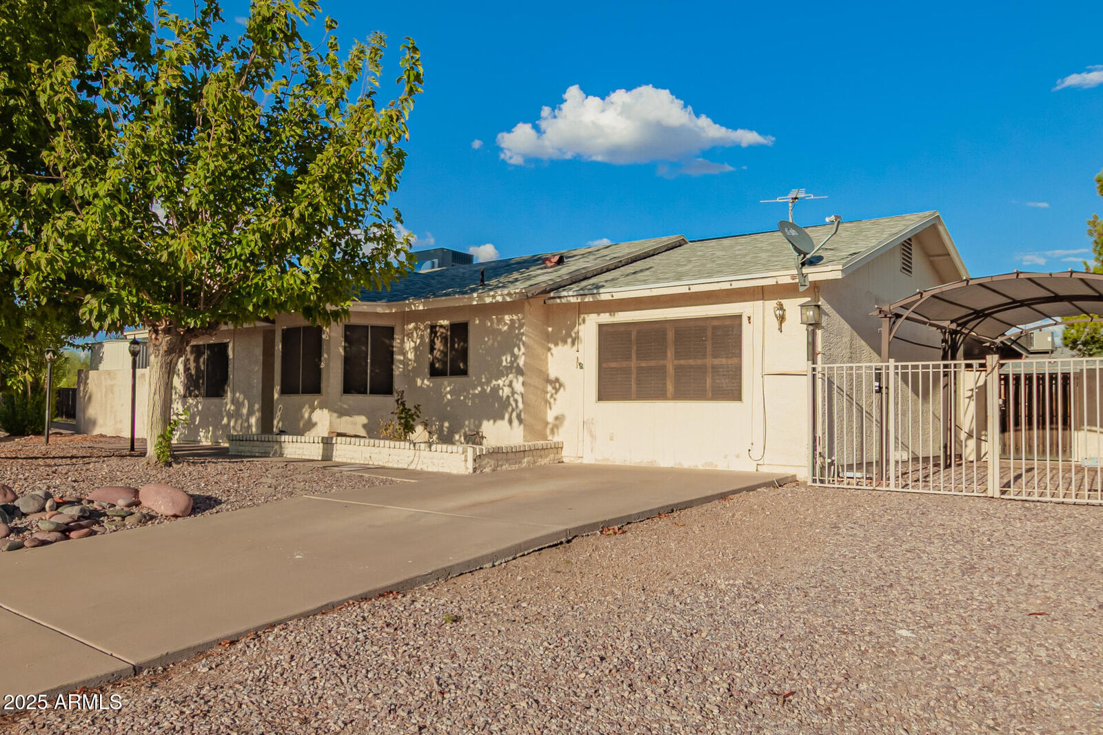 Property Photo:  203 N 101st Street  AZ 85207 