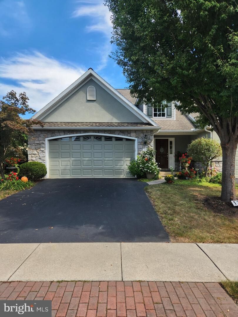 Property Photo:  1317 Cantebury Drive  PA 17552 