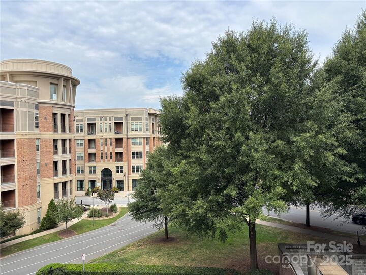 Property Photo:  4620 Piedmont Row Drive  NC 28210 