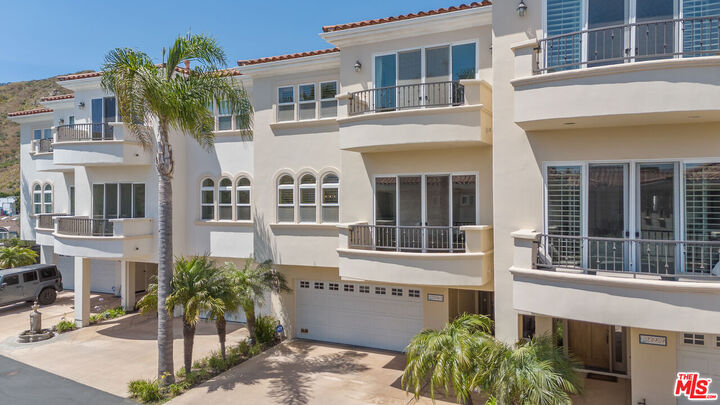 23963 De Ville Way  Malibu CA 90265 photo