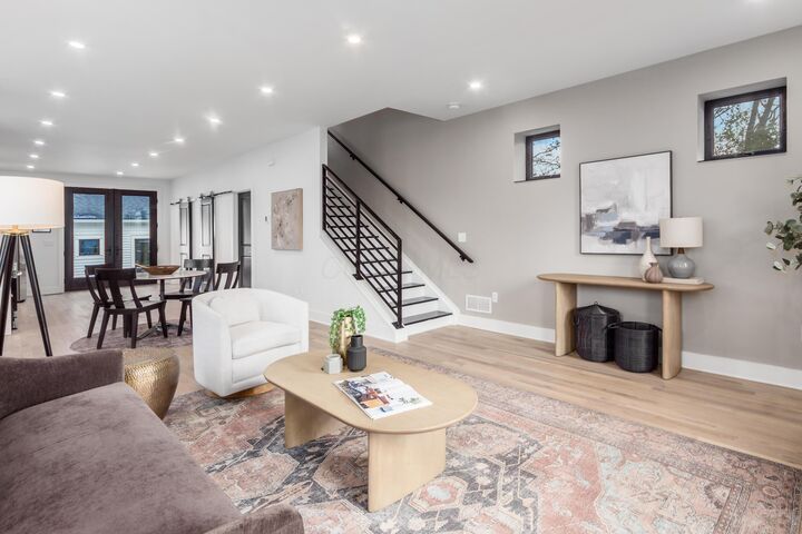 Property Photo:  580 Crestview Road  OH 43202 