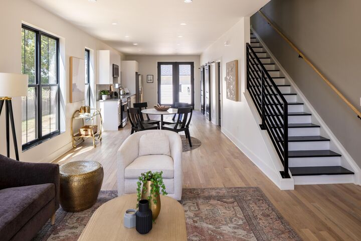 Property Photo:  580 Crestview Road  OH 43202 