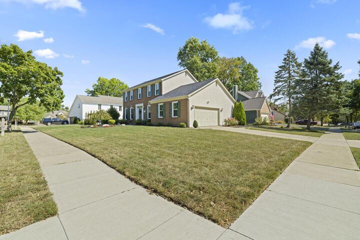 Property Photo:  518 Kingfisher Drive  OH 43082 