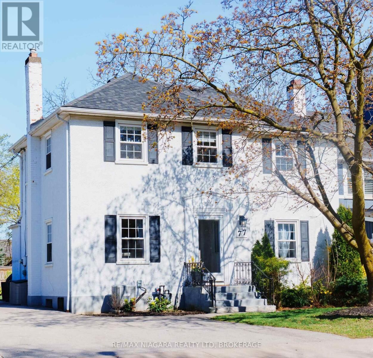 Property Photo:  77 Glenridge Avenue  ON L2R 4X2 
