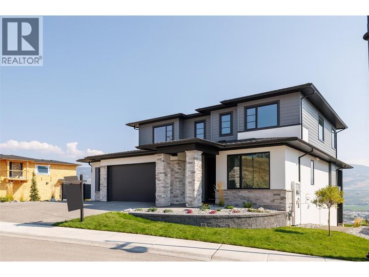 Property Photo: 789 Carleton Street BC V1V 0A8