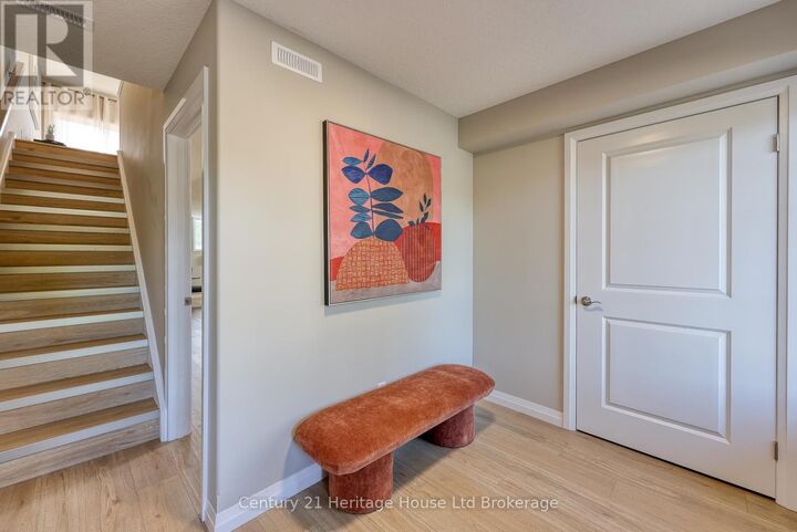 Property Photo:  19 Anderson Street 13  ON N4S 9A3 