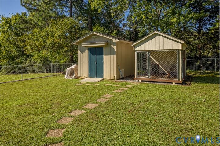 Property Photo:  102 Hawkins Street 102  VA 23927 