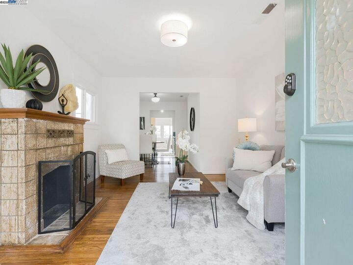 Property Photo: 812 Washington Avenue CA 94706