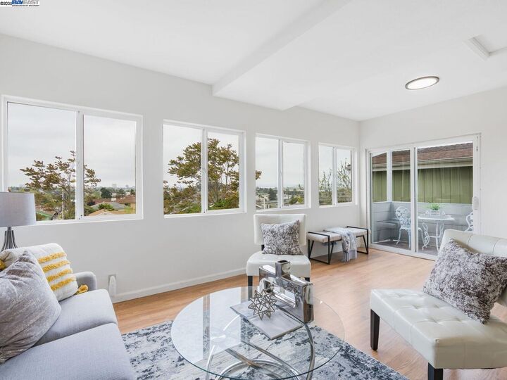 Property Photo: 812 Washington Avenue CA 94706