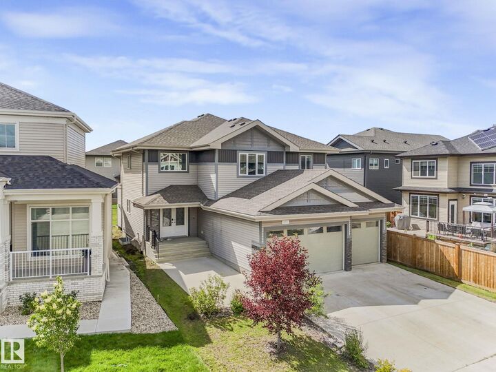 Property Photo:  2421 Ashcraft Crescent SW  AB T6W 2M9 