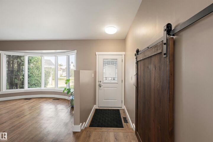 Property Photo:  47 Ventnor Place  AB T8A 4W8 