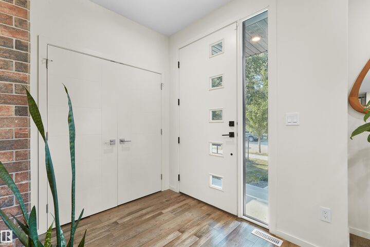Property Photo:  10818A 60 Avenue NW  AB T6X 1N6 