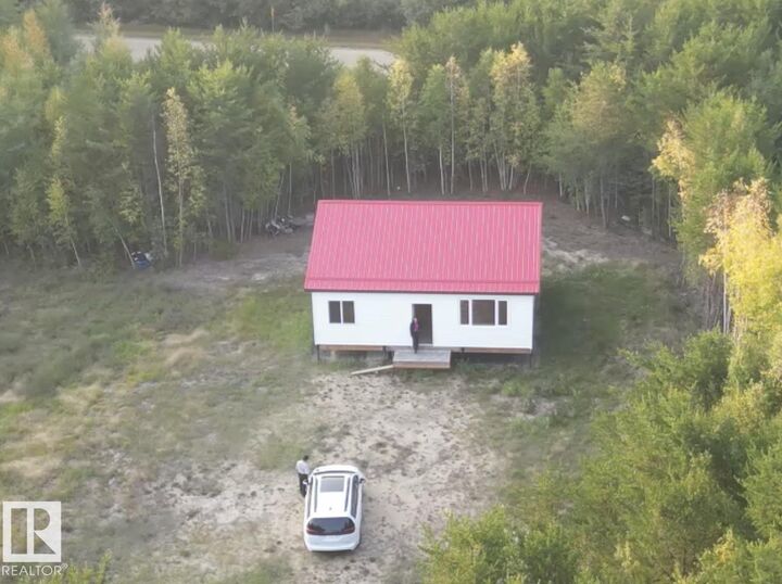 Property Photo:  4011 50 Avenue  AB T5G 1S0 