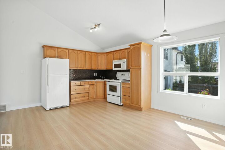 Property Photo:  11316 167B Avenue NW  AB T5X 6G8 