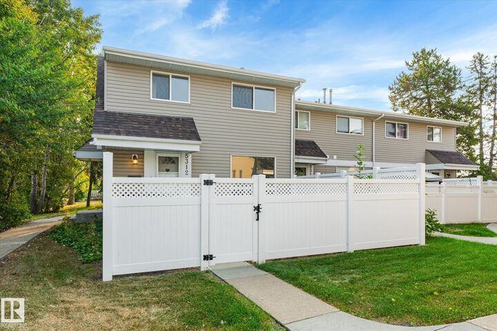 5312 McLeod Road NW  Edmonton AB T5A 3N7 photo