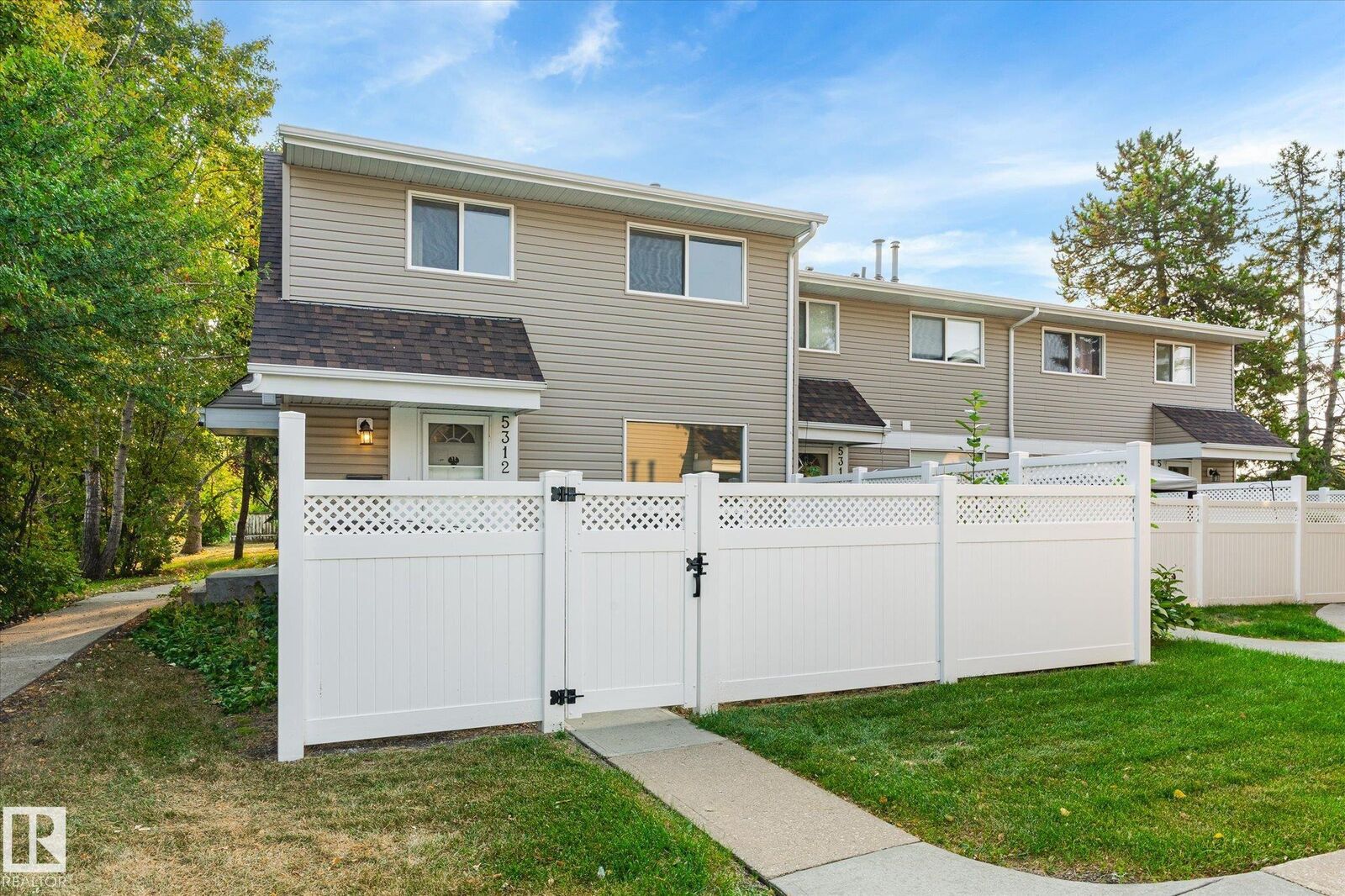 Property Photo:  5312 McLeod Road NW  AB T5A 3N7 