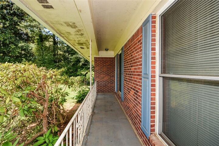 Property Photo:  3811 S Hurt Road SW  GA 30082 