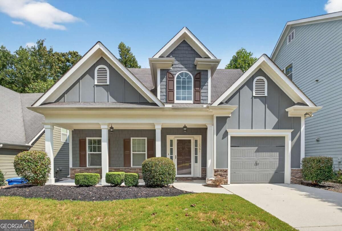 Property Photo: 1561 Habershal Road NW GA 30318