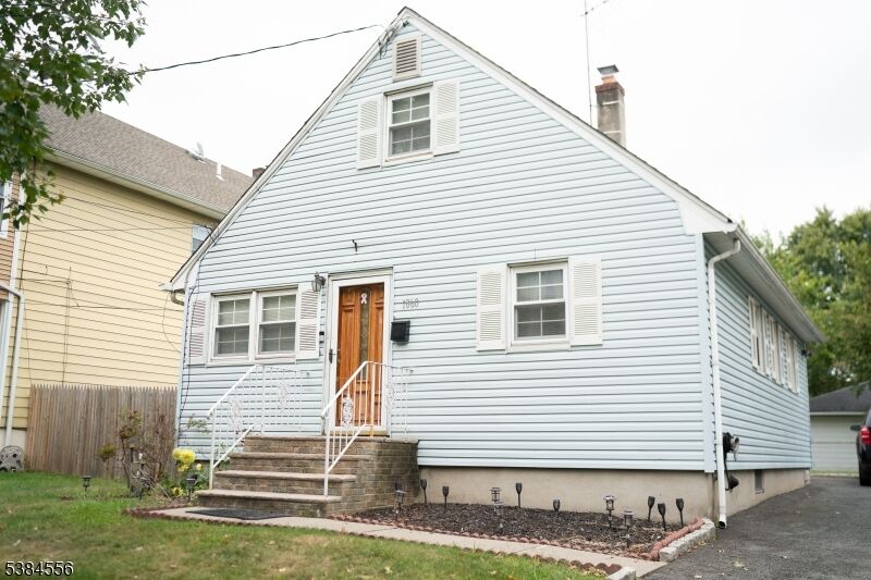 Property Photo:  1860 Paterson St  NJ 07065 