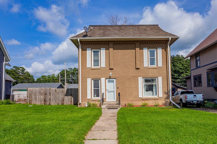 525 6th Street  Nevada IA 50201 photo
