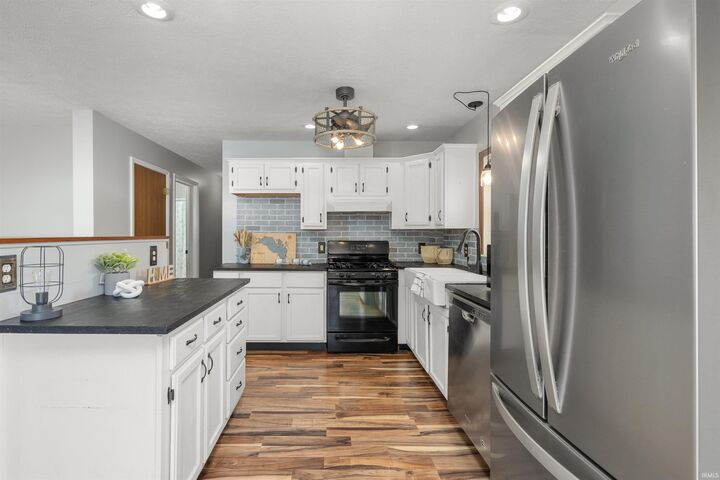 Property Photo:  9730 N Marine Key Drive  IN 46567-9587 