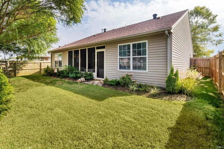 Property Photo:  4919 Imperial Drive  IN 47630 