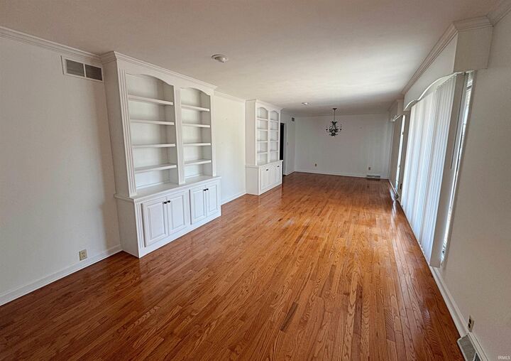 Property Photo: 1516 Jan Ann Court IN 47501
