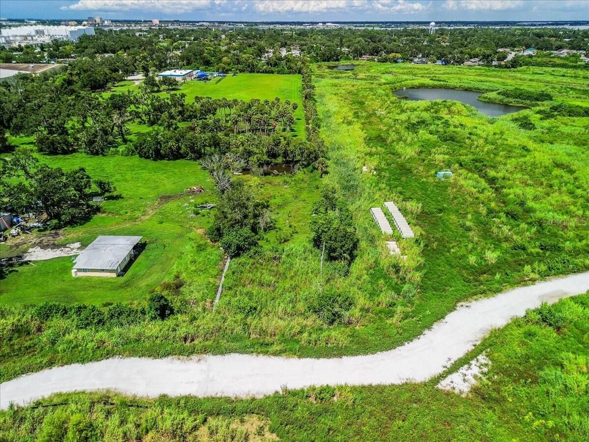 Property Photo: 2111 15th Street E FL 34208