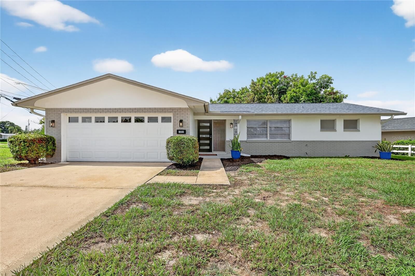 Property Photo: 14005 Leeward Drive FL 33776
