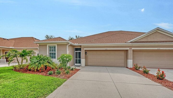 Property Photo: 5238 Athens Way FL 34293