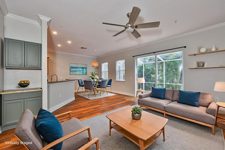 Property Photo: 517 Villa Treviso Court FL 33572