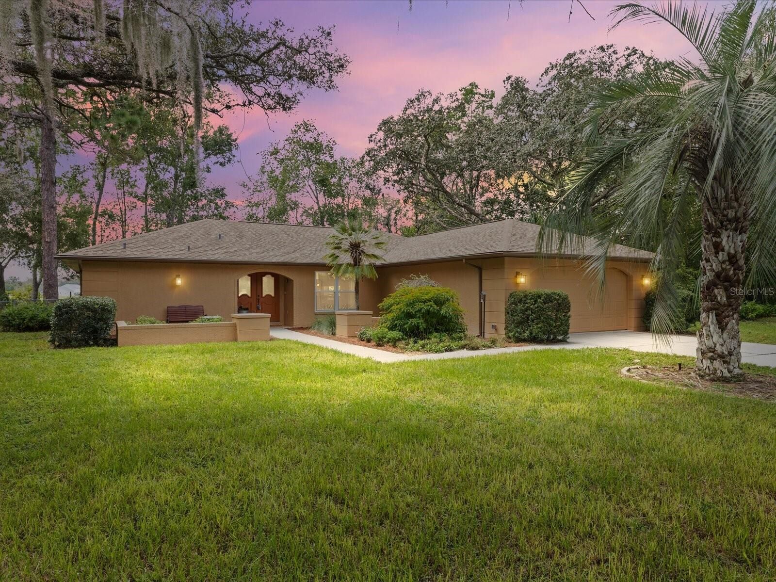 Property Photo:  12280 Genter Drive  FL 34609 